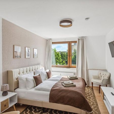 Charysma - Weserufer, Stylish, Schlafzimmer Mit Smart-Tv, 2 Parkplaetze Hamelin Bagian luar foto
