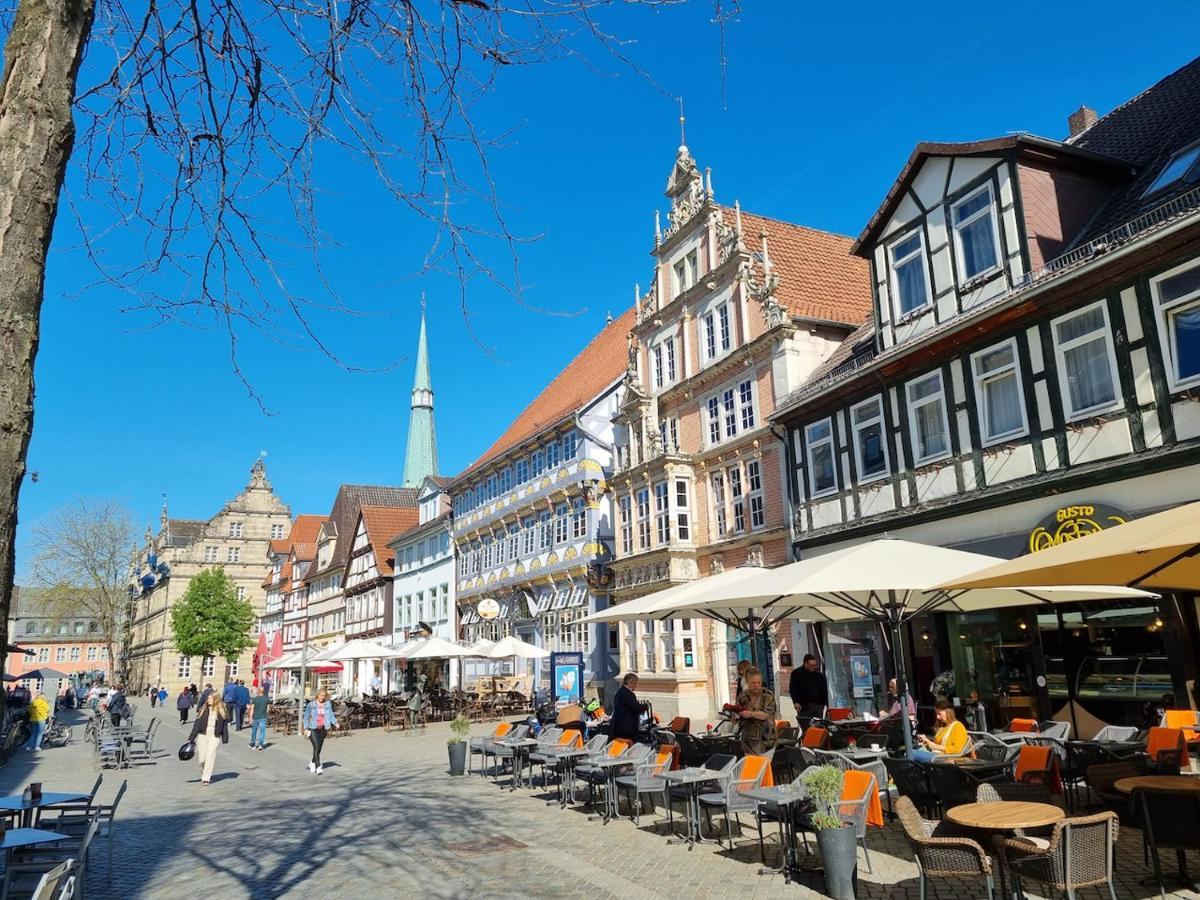 Charysma - Weserufer, Stylish, Schlafzimmer Mit Smart-Tv, 2 Parkplaetze Hamelin Bagian luar foto