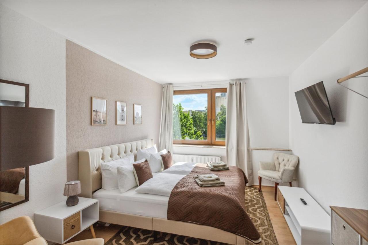 Charysma - Weserufer, Stylish, Schlafzimmer Mit Smart-Tv, 2 Parkplaetze Hamelin Bagian luar foto